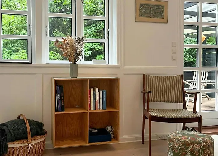 Architect's Timber House In Woods By Tisvilde Frederiksvaerk